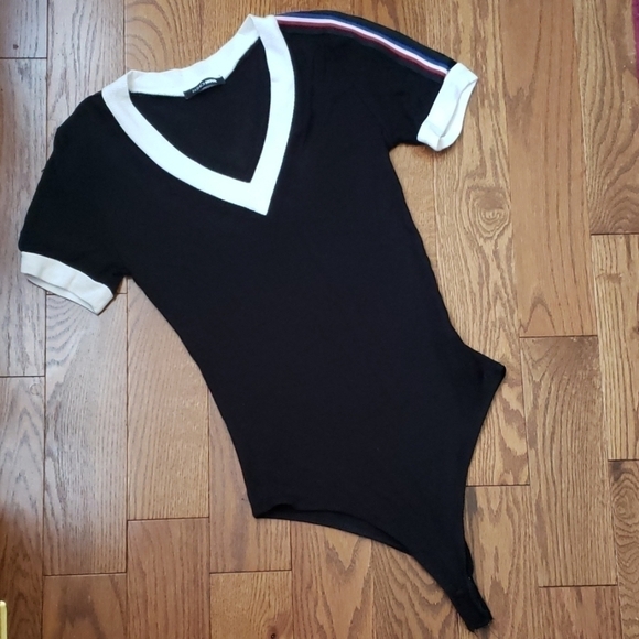 𝅺FASHION NOVA bodysuit size S - Picture 1 of 5